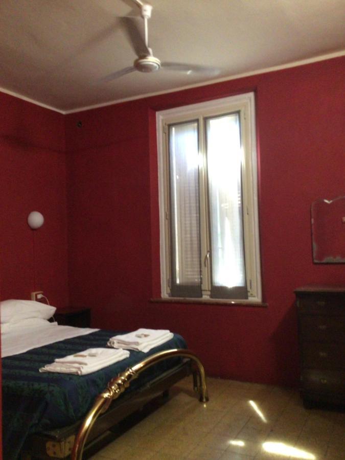 Leon Doro Hotel ปาร์มา ภายนอก รูปภาพ